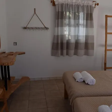 Nocleg ze śniadaniem Old Mykonos 3*